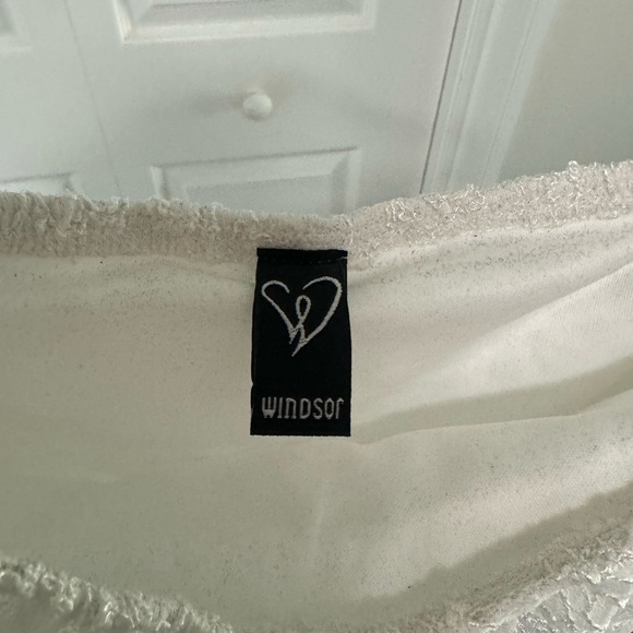 Windsor WHITE lace off the shoulder dress - Picture 5 of 6